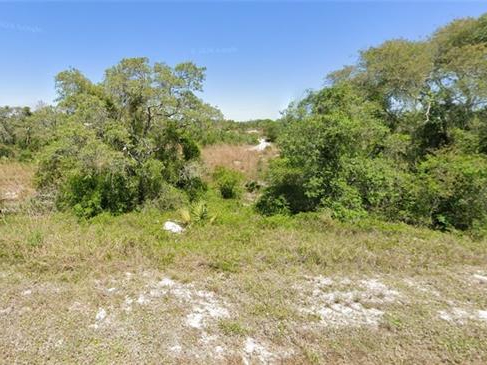 212 Impatiens Street, Lake Placid, Florida 33852